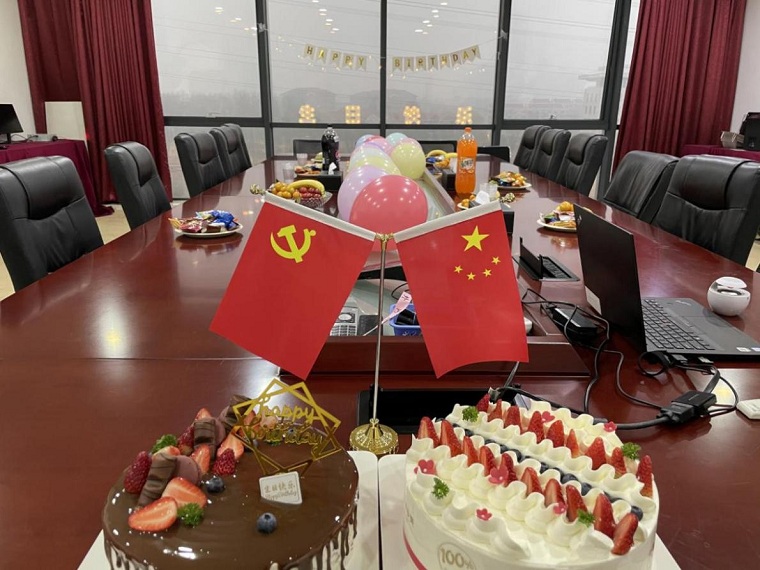 生日会活动照片1.jpg 生日会活动照片1.jpg